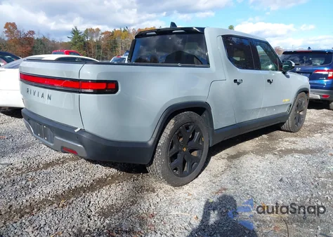 2023 Rivian R1T Adventure Quad Motor Large Pack из США, поврежденный, VIN 7FCTGAAA1PN023509